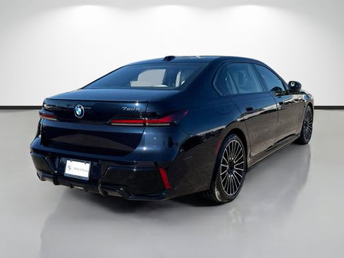 New 2026 BMW 750e xDrive 750e xDrive image 3