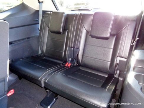 Used 2023 Volkswagen Atlas SE image 18