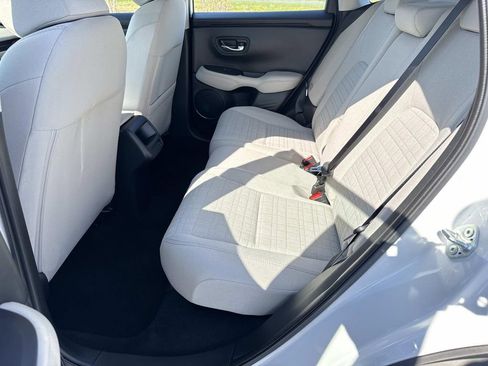 Used 2023 Honda HR-V LX image 23