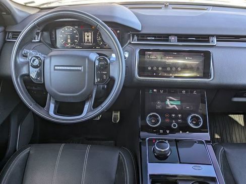 Used 2018 Land Rover Range Rover Velar R-Dynamic SE image 26