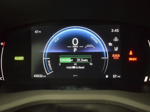 Used 2025 Toyota Camry LE image 17