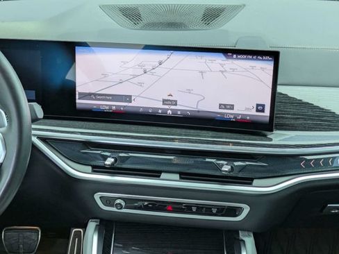 Used 2025 BMW X6 xDrive40i w/ Parking Assistance Package AWD/4WD image 19