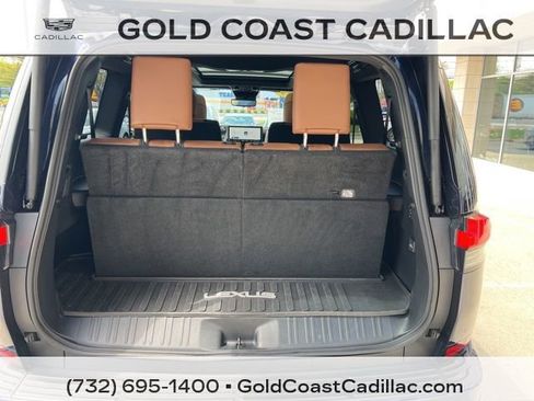 Used 2024 Lexus GX 550 w/ Accessory Package (31) AWD/4WD image 13