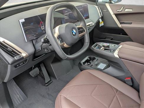 Used 2026 BMW iX xDrive60 AWD/4WD image 3