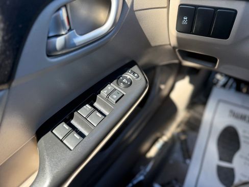 Used 2012 Honda Civic EX-L image 21