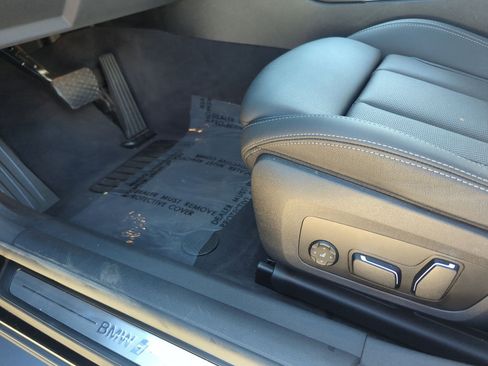 Used 2025 BMW i4 eDrive40 w/ Parking Assistance Package image 17