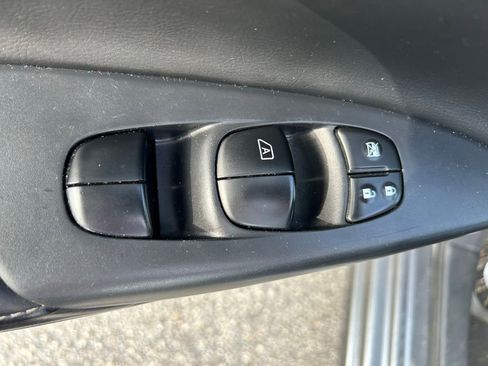 Used 2015 Nissan Sentra SL FWD image 16