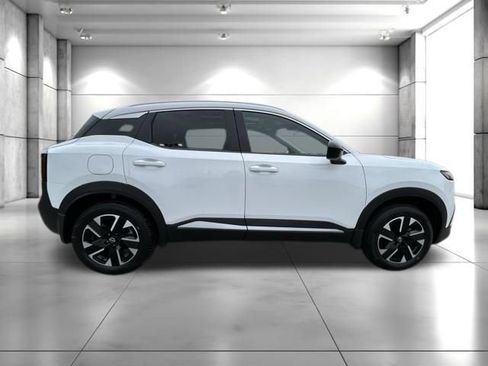 New 2026 Nissan Kicks SV w/ SV Premium Package AWD/4WD image 9