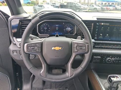 New 2026 Chevrolet Silverado 1500 High Country AWD/4WD image 9