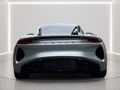 Used 2025 Lotus Emira RWD image 4