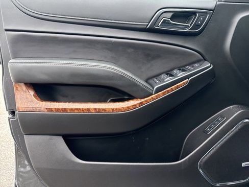 Used 2019 Chevrolet Tahoe Premier w/ RST 6.2L Performance Edition image 14