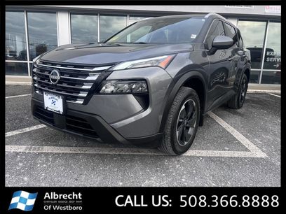 Used 2024 Nissan Rogue SV w/ SV Premium Package