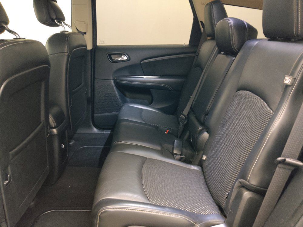 Used 2018 Dodge Journey Crossroad w/ Nav & Sun Group FWD image 18