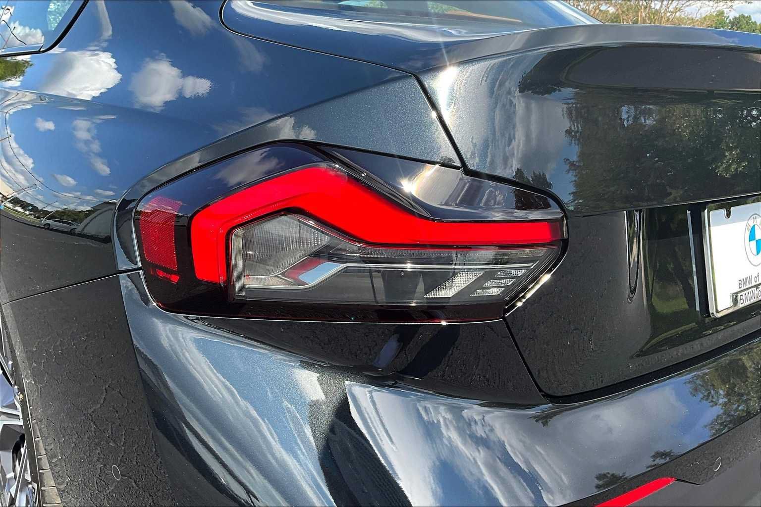 New 2025 BMW 230i Coupe w/ Premium Package RWD image 15