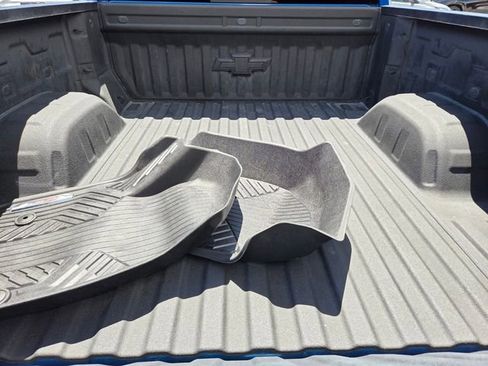 Certified 2022 Chevrolet Silverado 1500 RST AWD/4WD image 13