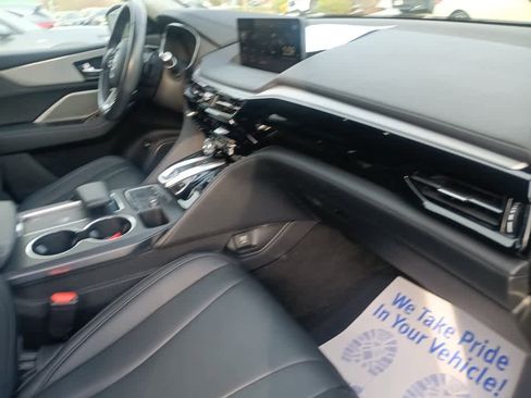 Used 2023 Acura MDX SH-AWD image 25