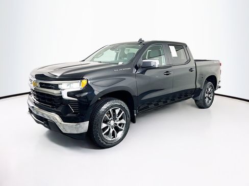 Used 2023 Chevrolet Silverado 1500 LT image 3