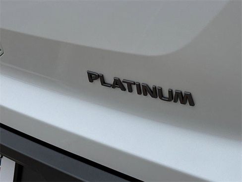 New 2026 Nissan Pathfinder Platinum image 10