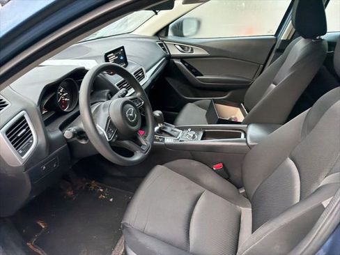 Used 2017 MAZDA MAZDA3 Sport image 4