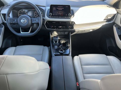 Certified 2023 Nissan Rogue SV w/ SV Premium Package image 16