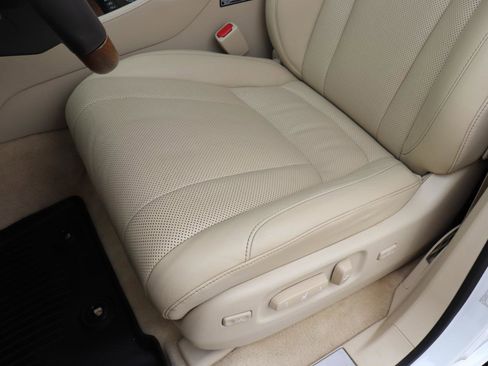 Used 2016 Lexus LX 570 4WD image 56