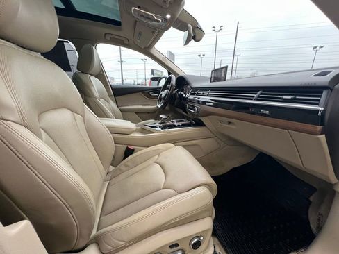 Used 2017 Audi Q7 3.0T Prestige image 30