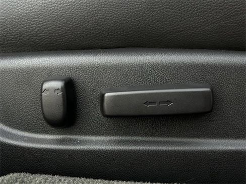 Used 2018 Acura TLX image 31