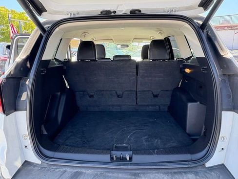 Used 2019 Ford Escape SEL image 17