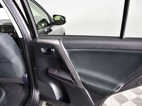 Used 2018 Toyota RAV4 LE w/ All Weather Liner Package AWD/4WD image 42