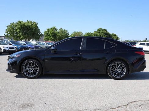 Used 2026 Toyota Camry SE FWD image 8