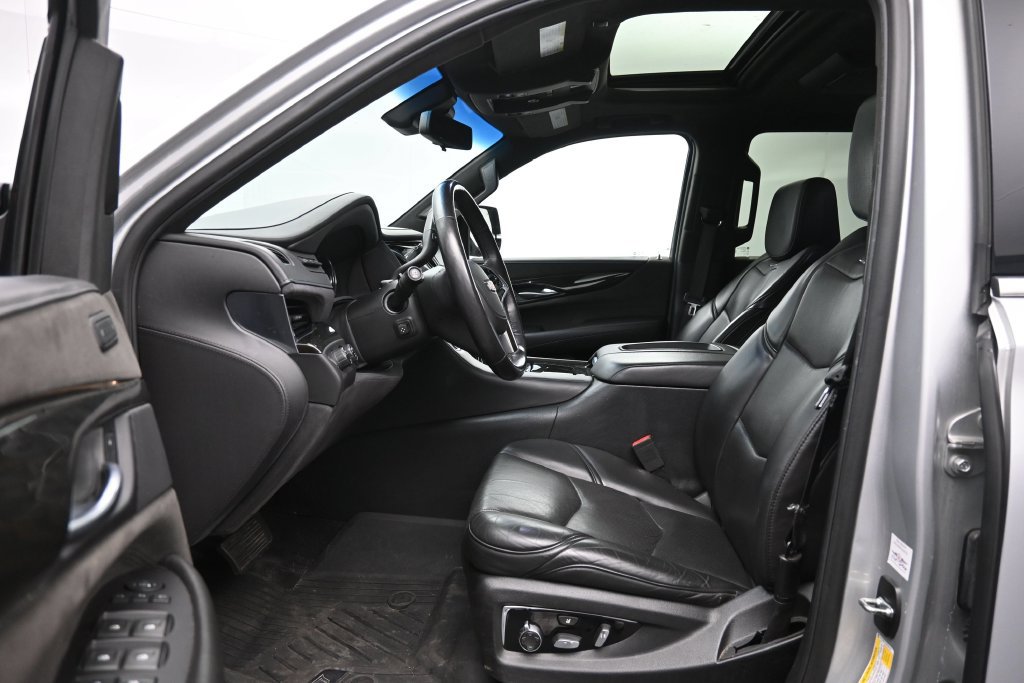 Used 2018 Cadillac Escalade Platinum AWD/4WD image 23