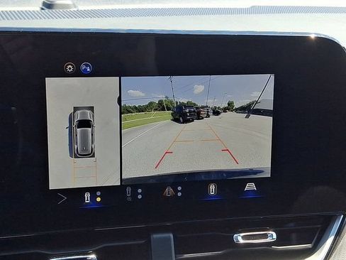 Used 2025 Chevrolet Equinox LT w/ Convenience Package II AWD/4WD image 20