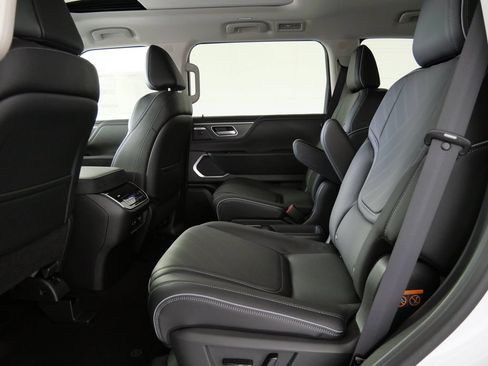New 2026 INFINITI QX80 Luxe w/ Cargo Package AWD/4WD image 13