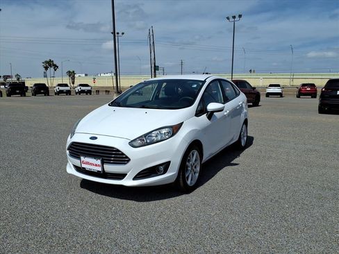 Used 2019 Ford Fiesta SE w/ Equipment Group 201A image 4