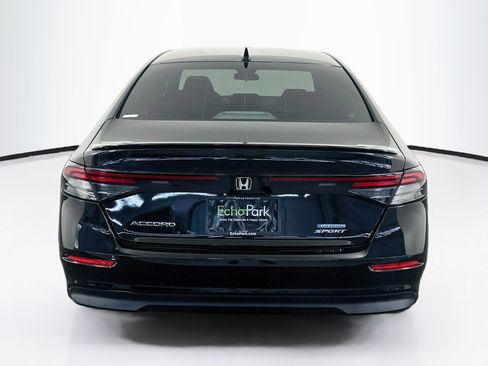 Used 2024 Honda Accord Sport image 7