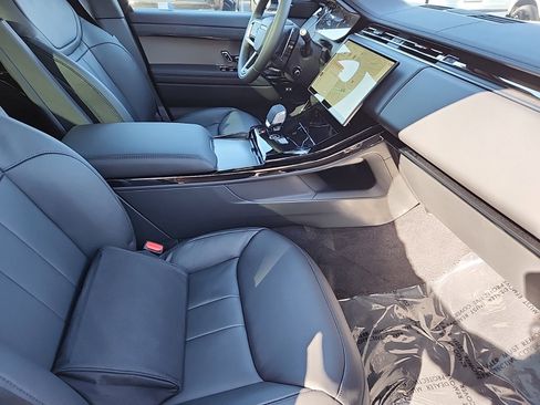 Certified 2025 Land Rover Range Rover Sport S image 3