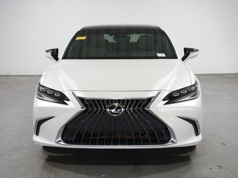 Used 2024 Lexus ES 350 Ultra Luxury w/ Accessory Package (Z2) image 2