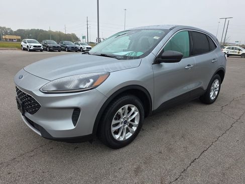 Used 2022 Ford Escape SE w/ Convenience Package image 3