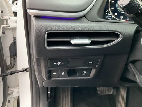 Used 2022 Hyundai Sonata Limited image 10