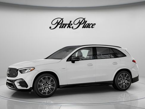 New 2026 Mercedes-Benz GLC 43 AMG 4MATIC image 3