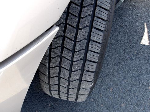 Used 2004 Lincoln Aviator AWD image 24