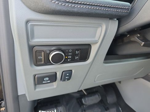 New 2025 Ford F150 Lightning Flash image 28