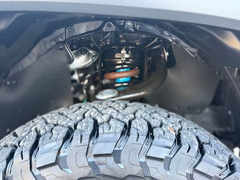 Used 2019 Toyota Tacoma TRD Off-Road image 68