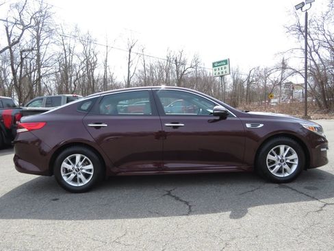 Used 2016 Kia Optima LX w/ LX Convenience Package image 4