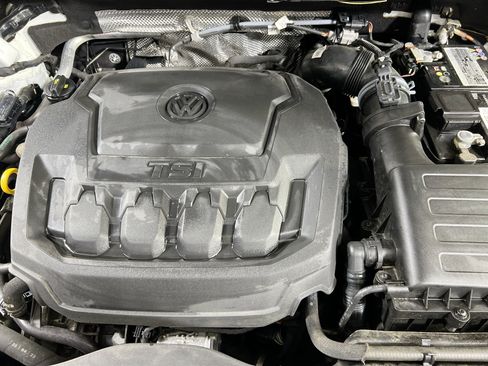 Used 2023 Volkswagen Tiguan SE R-Line AWD/4WD image 29
