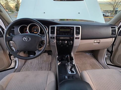 Used 2007 Toyota 4Runner SR5 image 17