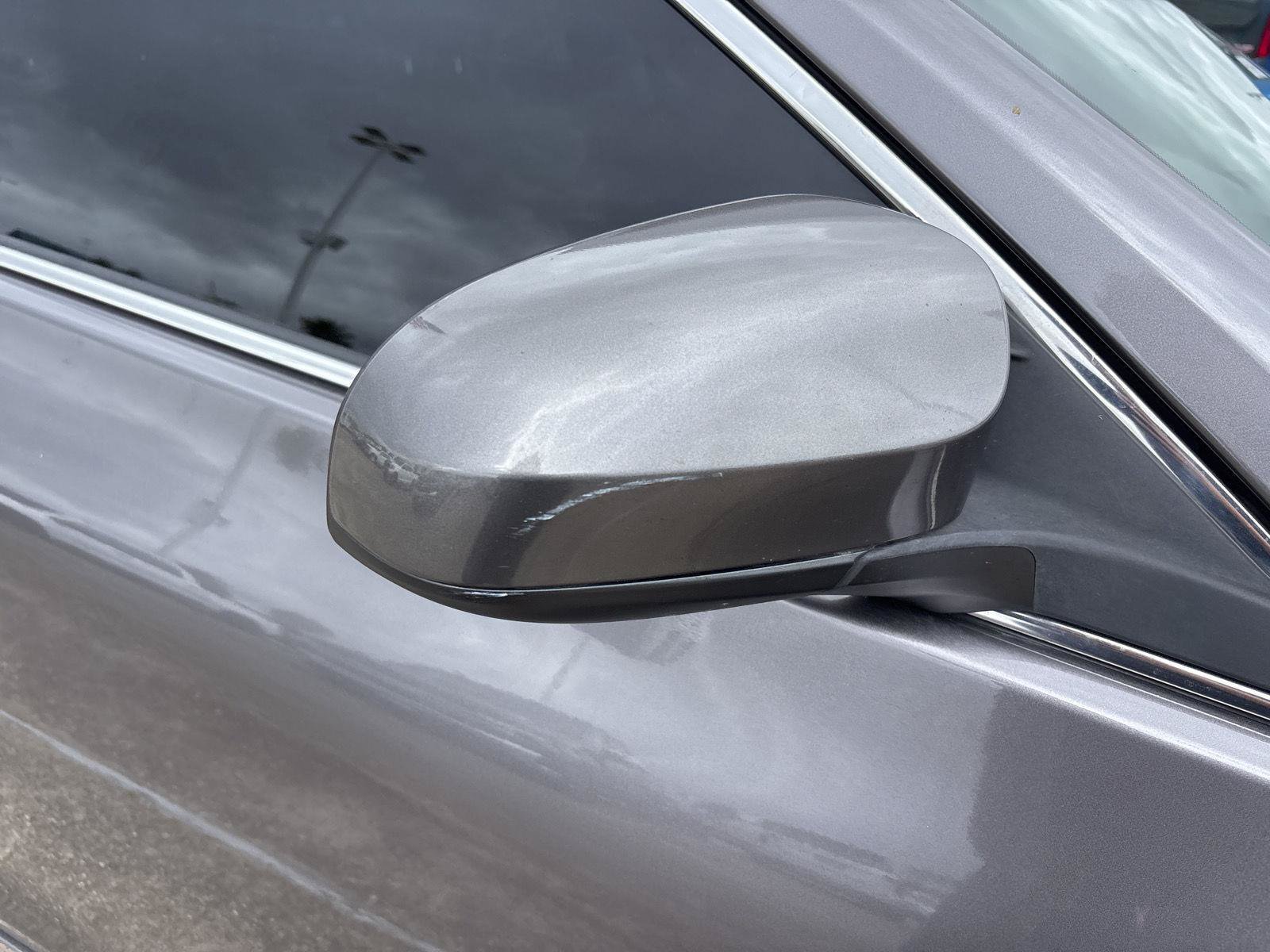 Used 2015 Toyota Camry SE FWD image 9