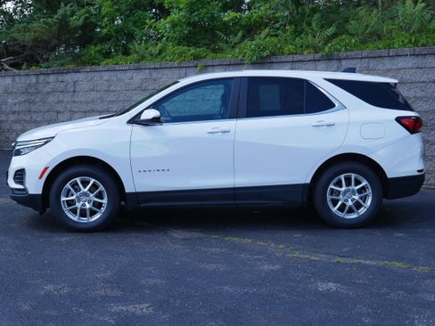 Certified 2024 Chevrolet Equinox LT AWD/4WD image 3