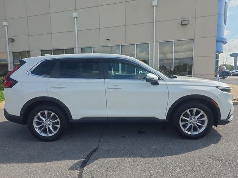 Used 2024 Honda CR-V EX image 4