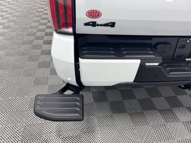 Used 2026 Toyota Tundra Platinum AWD/4WD image 10